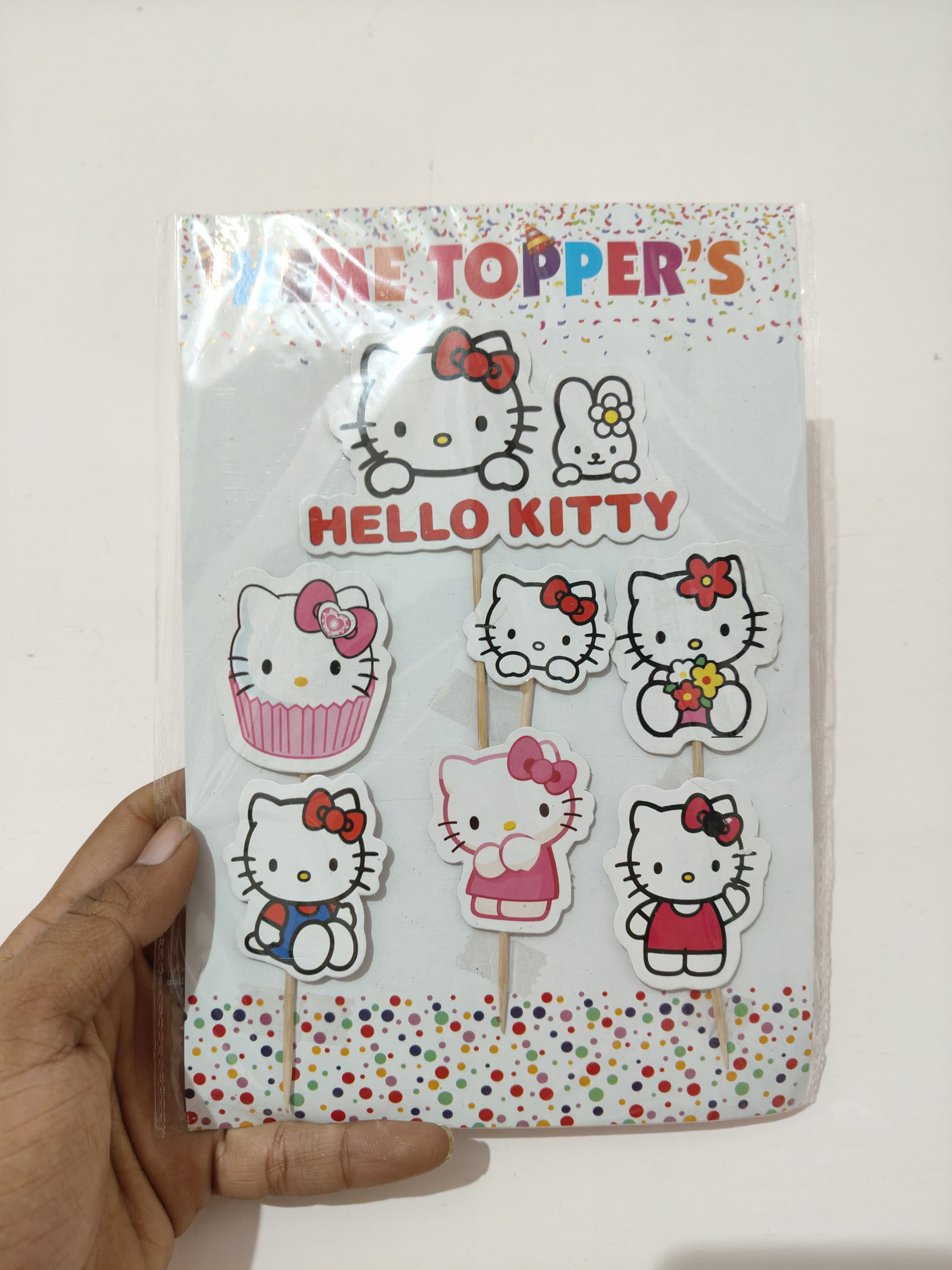 Hello Kitty Theme Topper