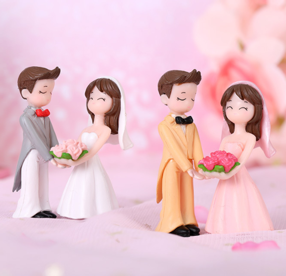 Couple Miniature Topper