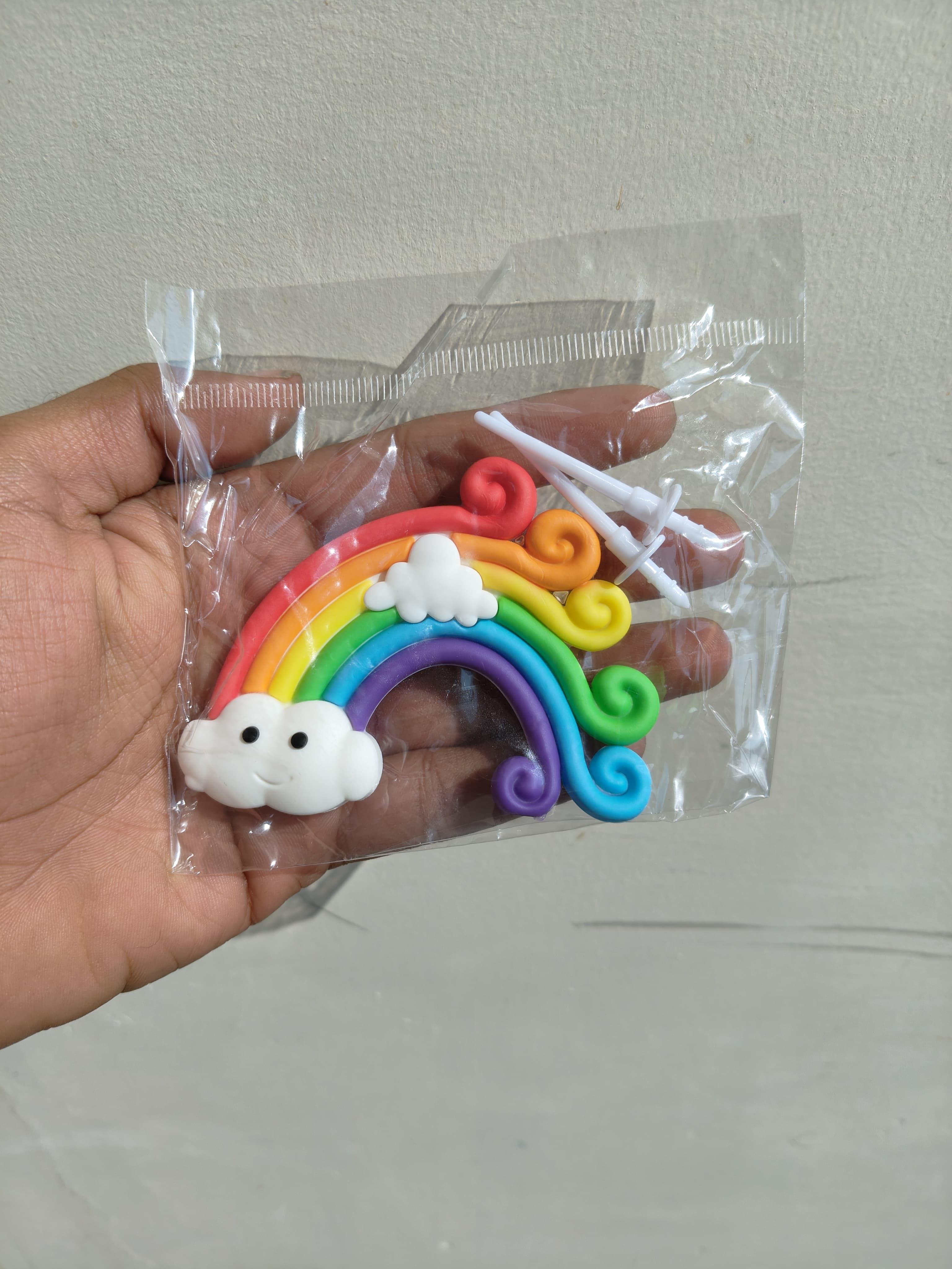 Rainbow Topper 01